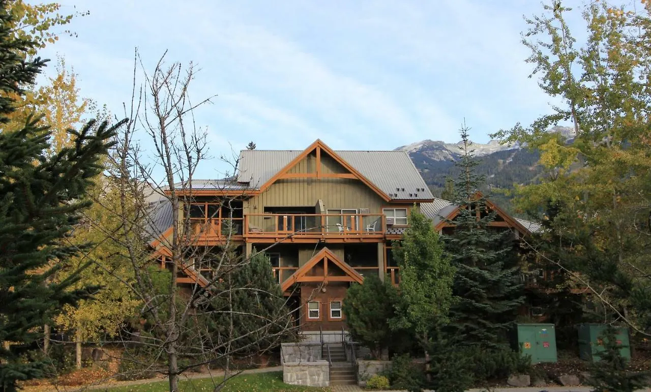 Glacier\'S Reach By Whistler Retreats location